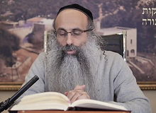 Rabbi Yossef Shubeli - lectures - torah lesson - Chabad on Parshat: Beshalach - Tuesday 74 - Parashat Beshalach, Two Minutes Chabad, Chabad, Rabbi Menachem Mendel Schneerson, Rabbi Yossef Shubeli, Weekly Parasha, Parshat Shavua